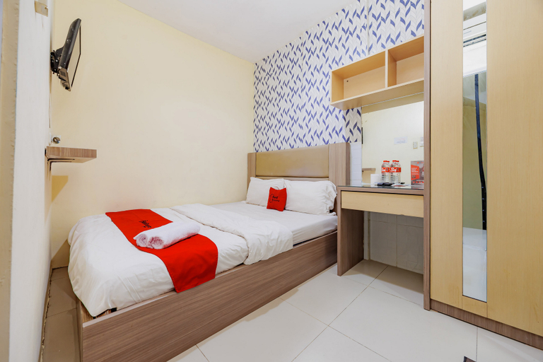 Bedroom 5, RedDoorz @ Kebon Kacang, Jakarta Pusat