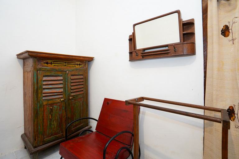 Bedroom 5, Griya Gribig Guest House Mitra RedDoorz, Malang