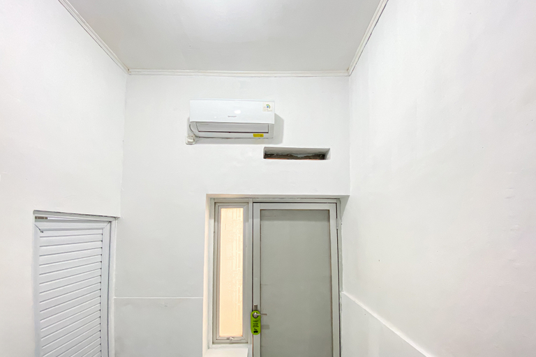 Bathroom 3, Urbanview Hotel Ultima Veteran Garut, Garut