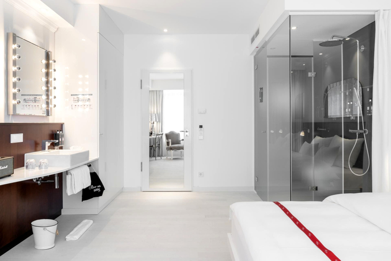 Bathroom 4, Ruby COCO HOTEL DUSSELDORF by IHG, Düsseldorf