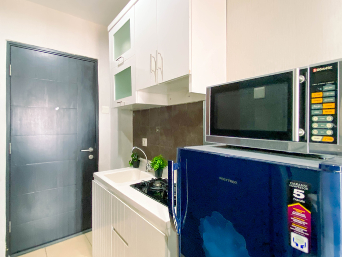 Facility 3, Warm Minimalist Studio at Apartment Belmont Residence Puri By Travelio, Jakarta Barat