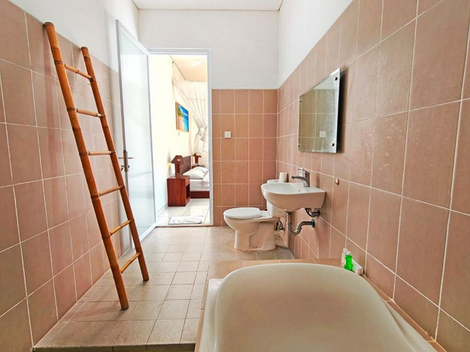 Bathroom 5, Villa Clover 2BR @Sanur with private pool, Denpasar