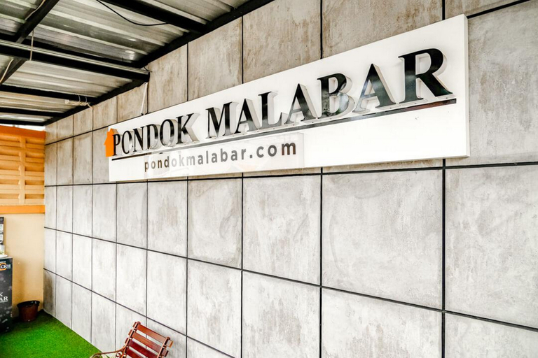 Exterior & Views 2, Pondok Malabar Mitra RedDoorz, West Jakarta