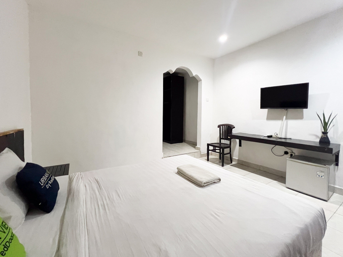 Bedroom 3, Urbanview Hotel Grand Pudjawan near Kuta Beach, Badung