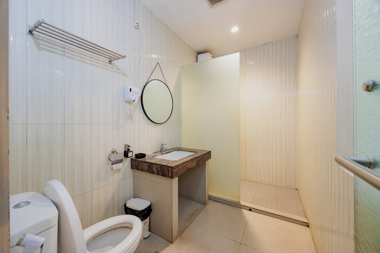 Bathroom 3, Sans Vibes Hotel Malabar, Bandung