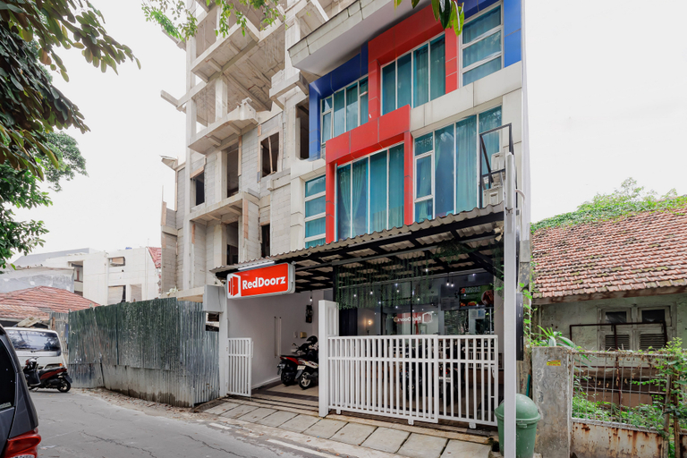 Others 2, RedDoorz near MRT Bendungan Hilir, Central Jakarta