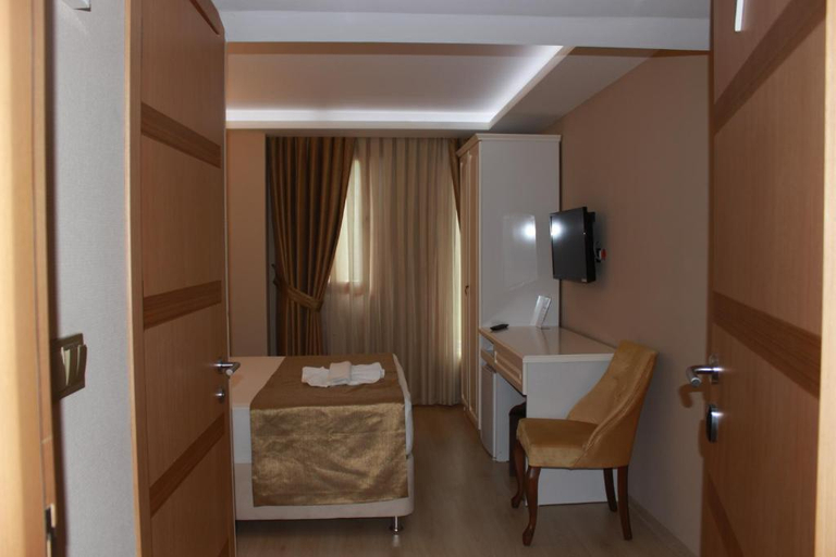 Bedroom 4, Feza Hotel Trabzon, Merkez