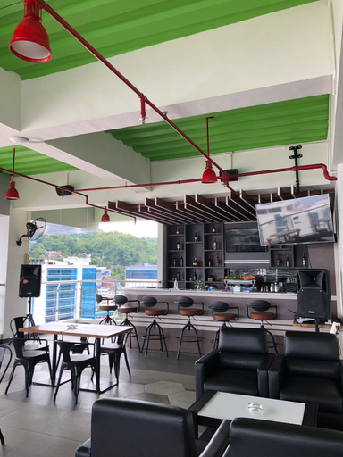 Food & Drinks 4, MaxOneHotels.com @Jayapura, Jayapura