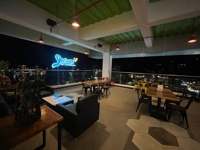 Food & Drinks 5, MaxOneHotels.com @Jayapura, Jayapura