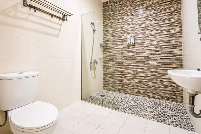Bathroom 4, RedDoorz near Mall Citylink Bandung, Bandung