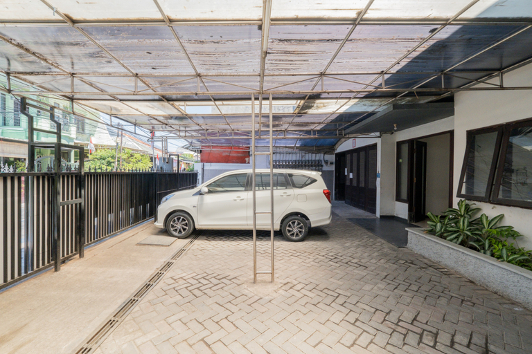 Others 3, RedDoorz @ Nginden Surabaya, Surabaya