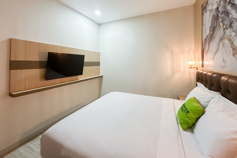Bedroom 5, Urbanview Hotel Get Inn Pollux Batam, Batam