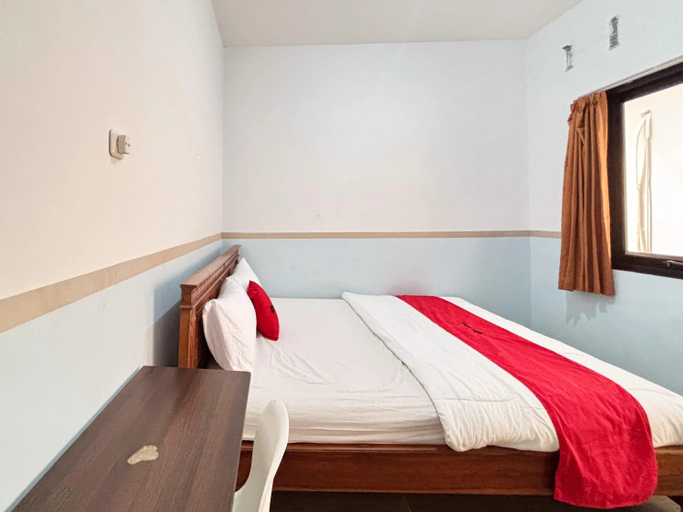 Bedroom 4, RedDoorz @ Nginden Surabaya, Surabaya