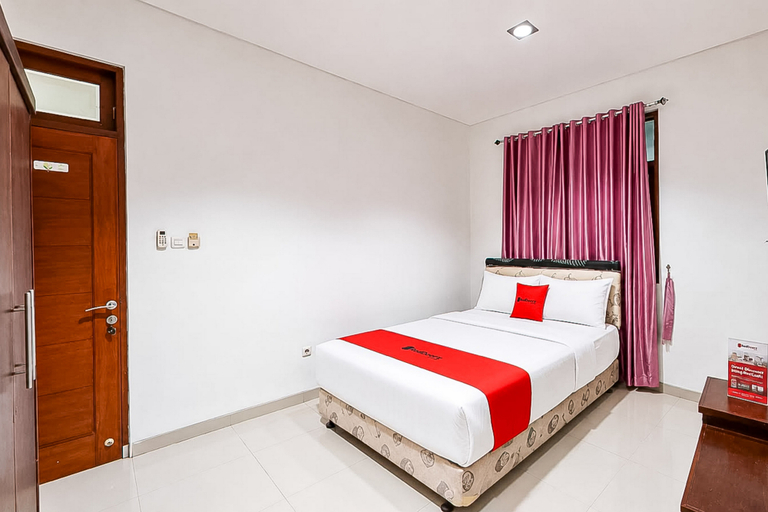 Bedroom 3, RedDoorz @ Residence Bintaro, Tangerang Selatan