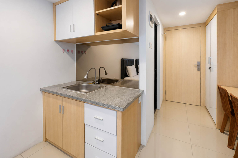 Others 4, Warm Stay in Studio Room at Apartment De Prima by Travelio, Medan