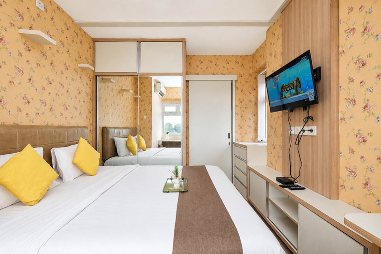 Bedroom 4, Classic Comfortable 1BR at Apartment Green Pramuka City By Travelio, Central Jakarta