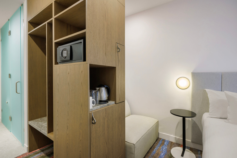 Bedroom 3, Brady Hotels Elizabeth Street, Melbourne