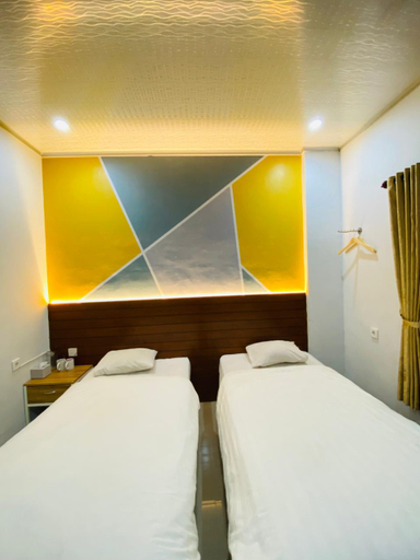 Bedroom 4, Riverside Smart Hotel., Blitar