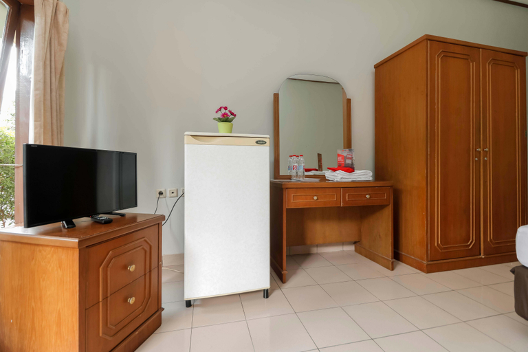 Others 3, RedDoorz Plus @ Karet Pedurenan 3, Jakarta Selatan
