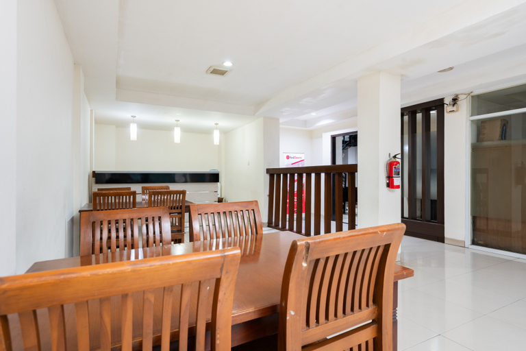 Others 4, RedDoorz Plus near Galaxy Bekasi, Bekasi
