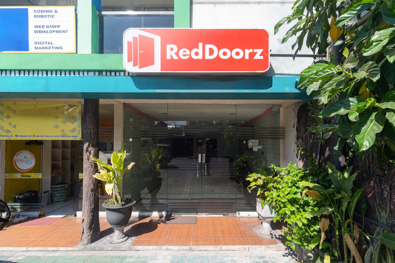 Others 2, RedDoorz @ Wisma Thamrin Suncity Mall Sidoarjo, Sidoarjo