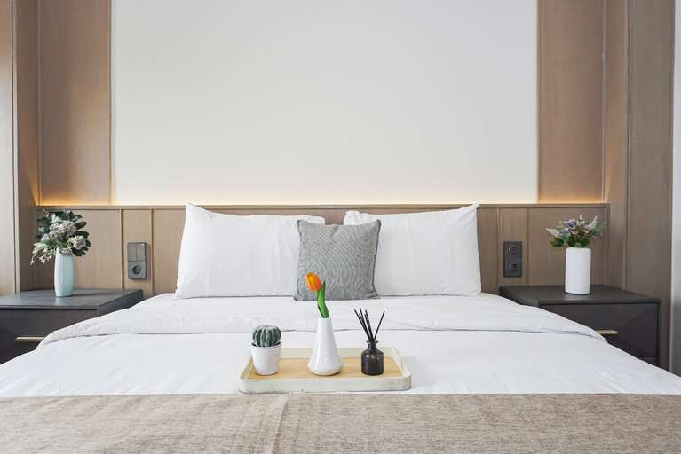 Bedroom 5, Charming Modern Studio at Apartment Mustika Golf Residence By Travelio, Cikarang