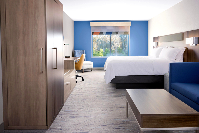Bedroom 4, Holiday Inn Express KALAMAZOO EAST by IHG, Kalamazoo