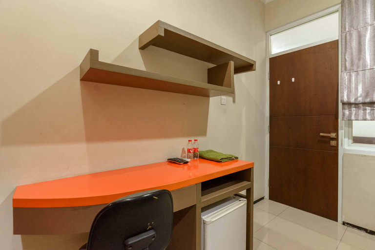 Others 5, Aimer Guest House Syariah Mitra RedDoorz, Cilegon