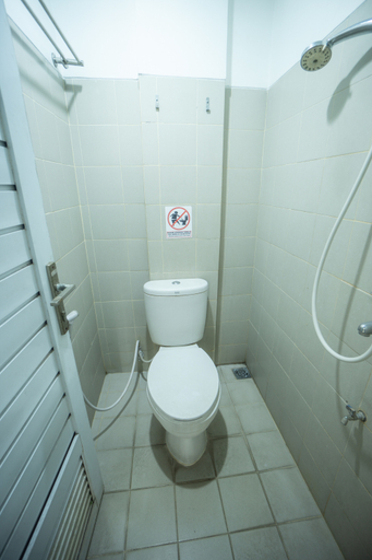 Bathroom 5, Rehat at Alamanda 7 Syariah Guest House, Bandung