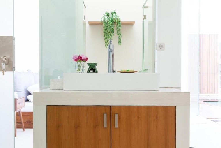 Bathroom 2, Private Villa Seminyak Legian 2Bedroom with Pool, Badung