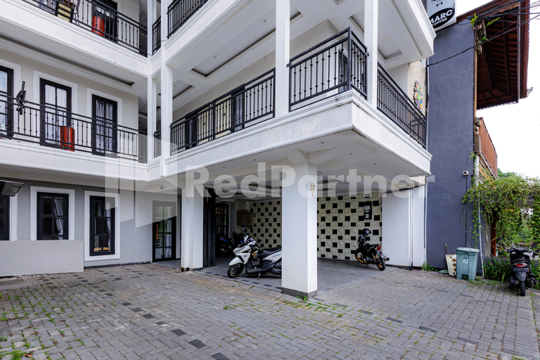 Others 4, Tree Homestay Mitra RedDoorz, Malang