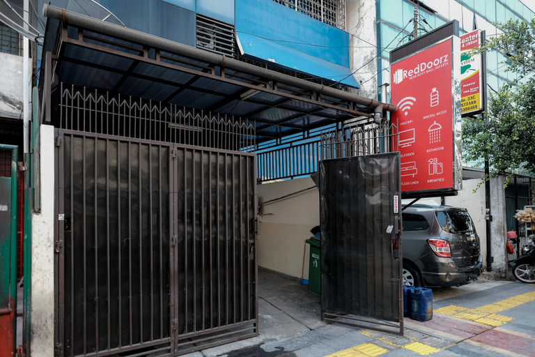 Others 3, RedDoorz @ Jalan Biak Roxy Jakarta, Central Jakarta