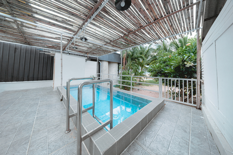 Sport & Beauty 2, GAO Phala Beachfront Hostel & Pool Villa, Ban Chang