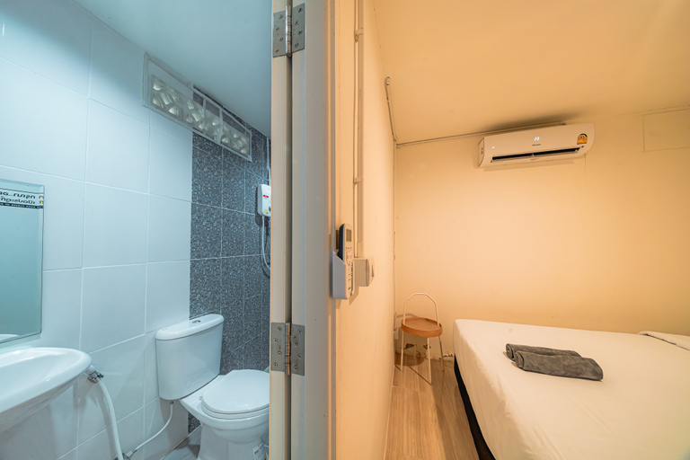 Bathroom 4, GAO Phala Beachfront Hostel & Pool Villa, Ban Chang