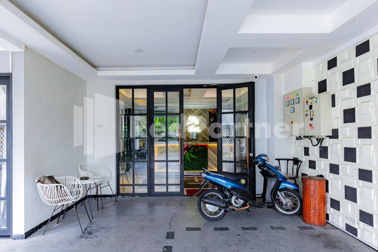 Others 2, Tree Homestay Mitra RedDoorz, Malang
