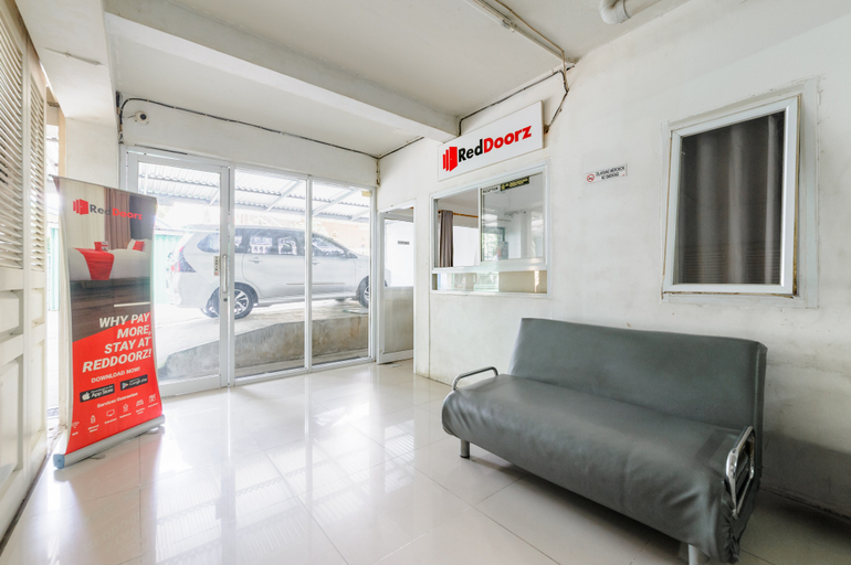 Others 5, RedDoorz near Siloam Hospital Palembang, Palembang