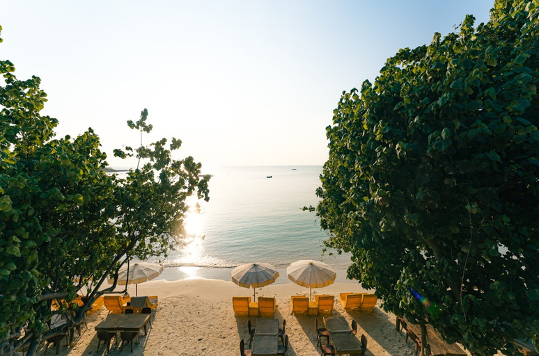 Others 3, La Lune Beach Resort, Muang Rayong