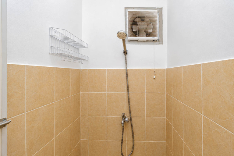 Bathroom 2, Good Homey 2BR at Apartment Menteng Square By Travelio, Jakarta Pusat
