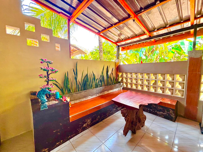 Exterior 2, Cadas Homestay Madasari, Pangandaran