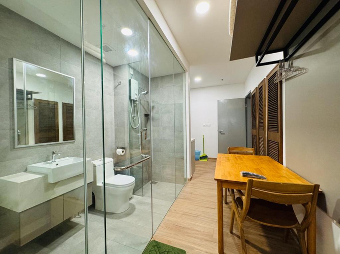 Bathroom 5, Awesomestay apartment walk to Tun Sambathan near KL Sentral, Kuala Lumpur