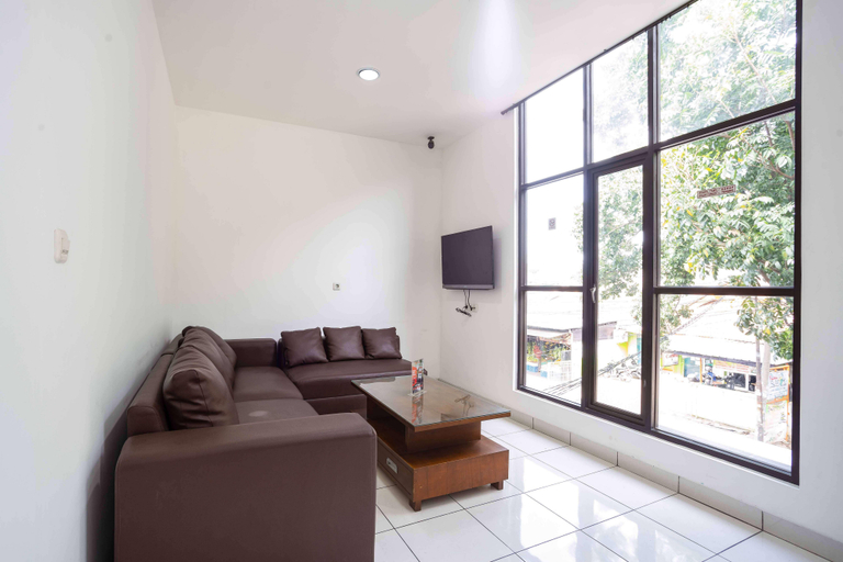 Others 5, RedDoorz near Eka Hospital BSD City, South Tangerang