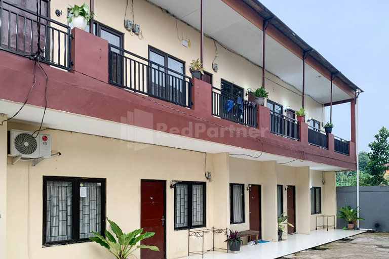 Exterior & Views 2, SRB near Mall Ciputra CIbubur Mitra RedDoorz, Bekasi
