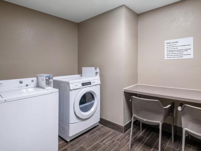 Bathroom 4, AUSTINBURG HOTEL by IHG, Ashtabula