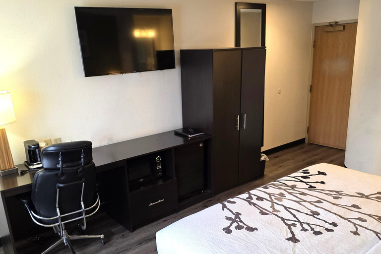 Bedroom 3, AUSTINBURG HOTEL by IHG, Ashtabula