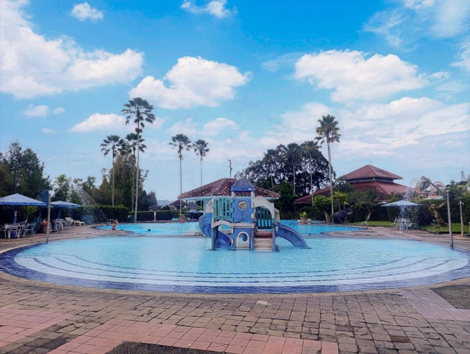 Others 2, The Cartoon House by Kava Stay, Cianjur