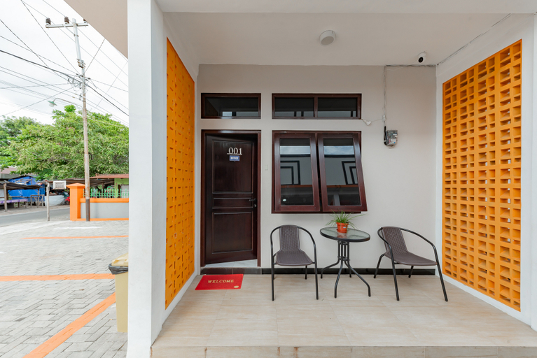 Exterior & Views 2, RedDoorz Plus @ Orange GH Diponogoro Palangkaraya, Palangkaraya