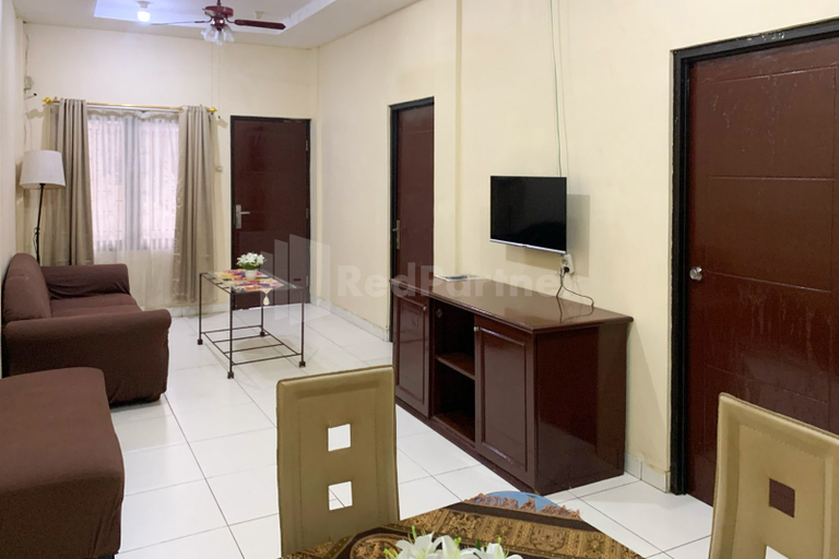 Others 5, SRB near Mall Ciputra CIbubur Mitra RedDoorz, Bekasi