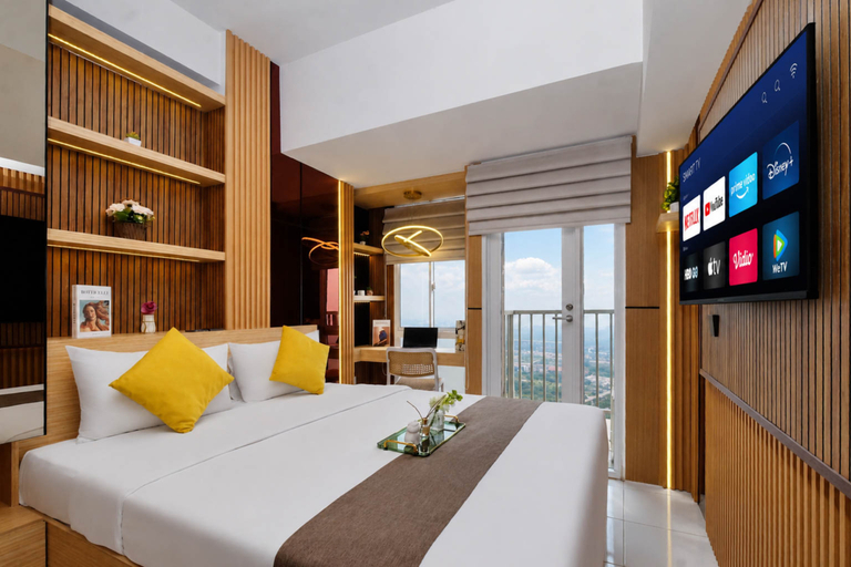 Bedroom 5, Warm Stylish Studio Apartment Tokyo Riverside PIK 2 By Travelio, Tangerang
