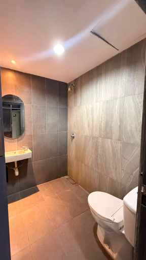 Bathroom 5, Sentral Boutique Hotel Kediri, Kediri