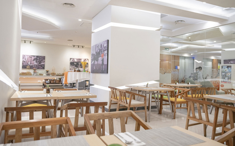 Others 4, HARRIS Suites fX Sudirman, Central Jakarta